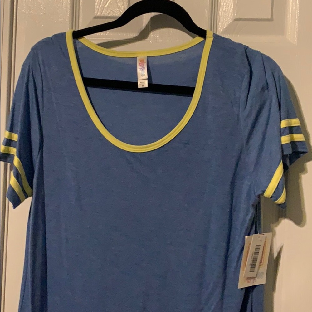 Lularoe M Classic T